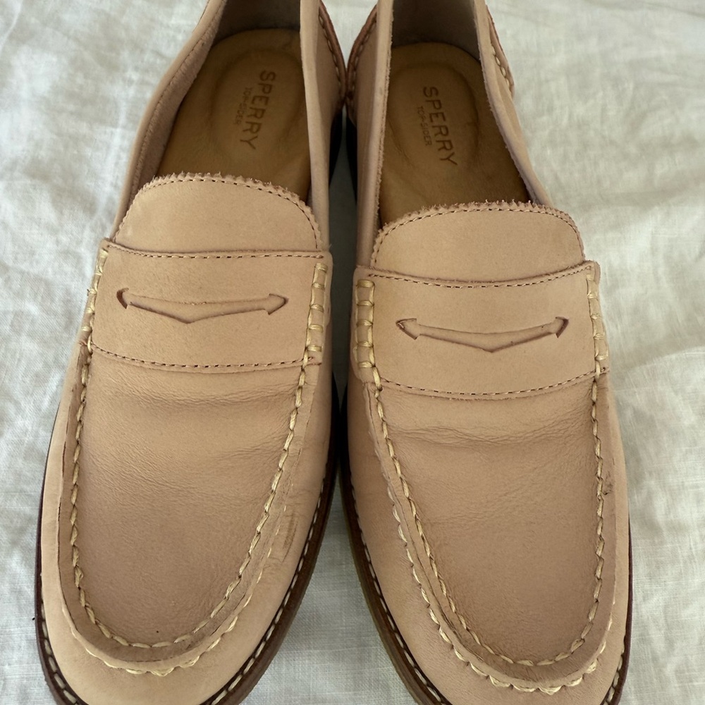 Sperry blush pink suede loafers size 8